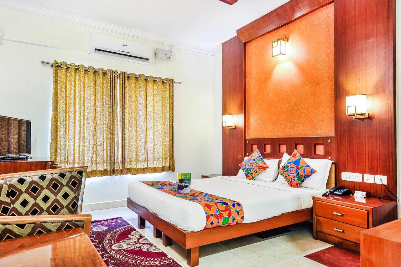 Fabhotel Kangappadan Residency Ramavarmapuram Thrissur Kültér fotó